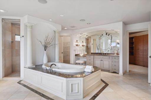 18734 Melrose Chase, Eden Prairie, MN 55347