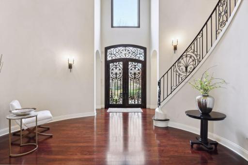 18734 Melrose Chase, Eden Prairie, MN 55347