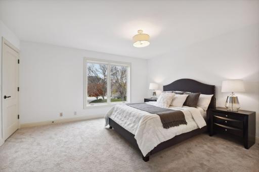 18734 Melrose Chase, Eden Prairie, MN 55347