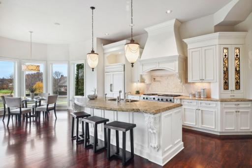 18734 Melrose Chase, Eden Prairie, MN 55347