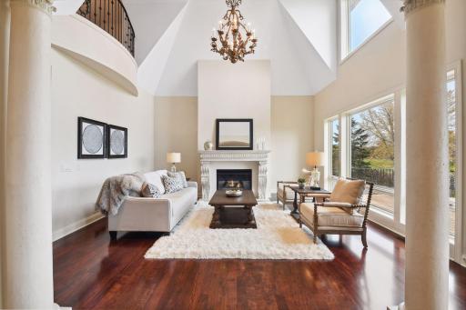 18734 Melrose Chase, Eden Prairie, MN 55347