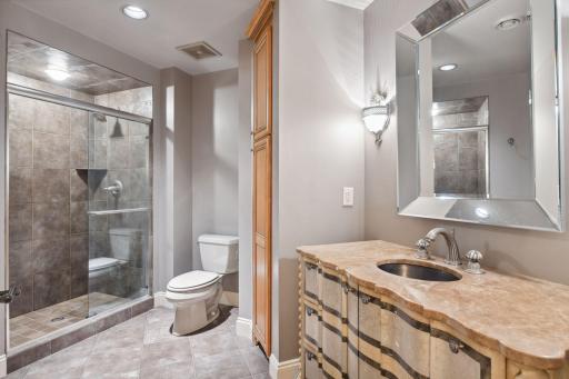 18734 Melrose Chase, Eden Prairie, MN 55347