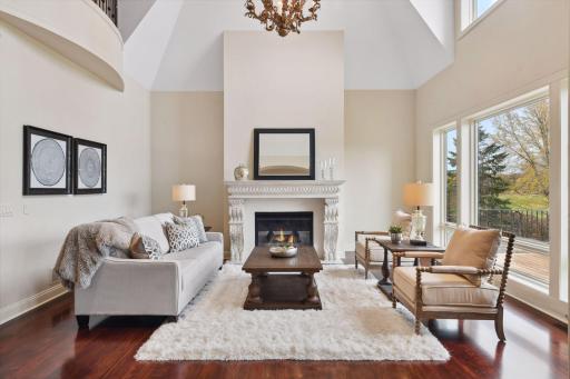 18734 Melrose Chase, Eden Prairie, MN 55347