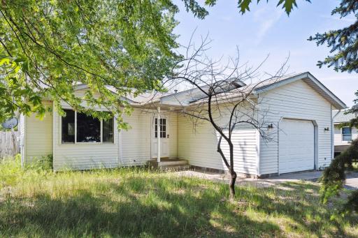805 Marion Street SW, Isanti, MN 55040