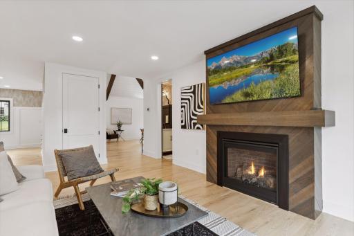 4828 W Sunnyslope Road, Edina, MN 55424