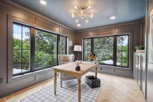 4828 W Sunnyslope Road, Edina, MN 55424