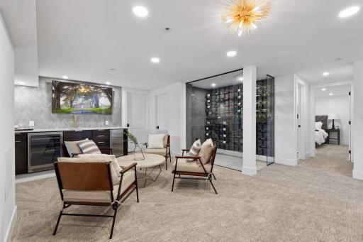 4828 W Sunnyslope Road, Edina, MN 55424