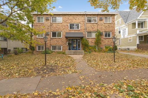 Photo for 440 Ridgewood Avenue, 104, Minneapolis, MN 55403 - Listing #6274623 440 Ridgewood Avenue, 104, Minneapolis, MN 55403