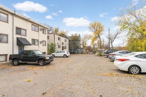 Photo for 440 Ridgewood Avenue, 104, Minneapolis, MN 55403 - Listing #6274623 440 Ridgewood Avenue, 104, Minneapolis, MN 55403