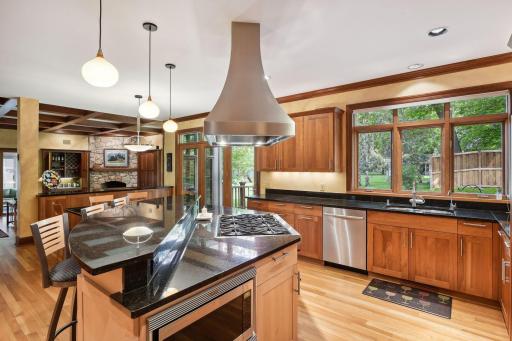 19750 Muirfield Circle, Excelsior, MN 55331