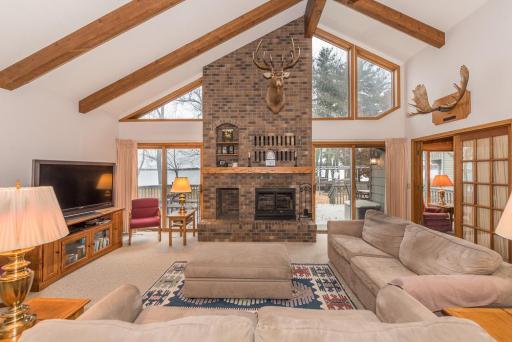 2240 Hunters Point Road SW, Nisswa, MN 56468