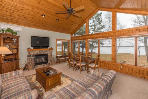 2240 Hunters Point Road SW, Nisswa, MN 56468