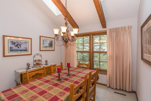2240 Hunters Point Road SW, Nisswa, MN 56468