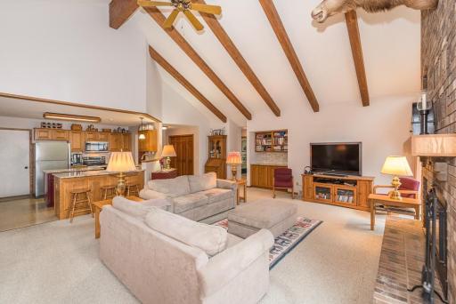 2240 Hunters Point Road SW, Nisswa, MN 56468