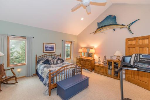 2240 Hunters Point Road SW, Nisswa, MN 56468