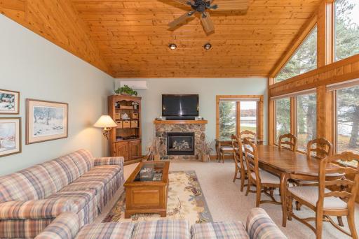 2240 Hunters Point Road SW, Nisswa, MN 56468