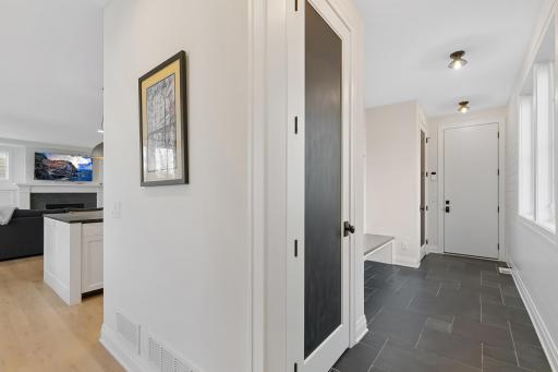5933 Saint Johns Avenue, Edina, MN 55424