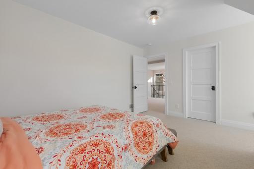 5933 Saint Johns Avenue, Edina, MN 55424