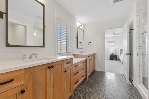 5933 Saint Johns Avenue, Edina, MN 55424