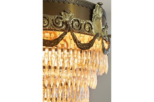 4639 Fremont Ave S - Dining room chandelier