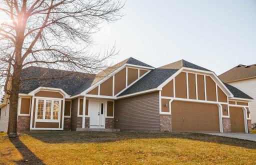 19155 Ittabena Way, Lakeville, MN 55044