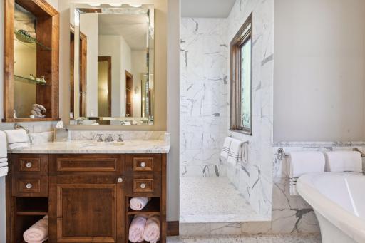 6320 Westwood Court, Edina, MN 55436