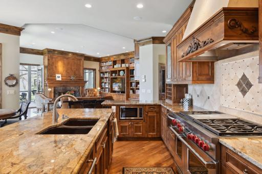 6320 Westwood Court, Edina, MN 55436