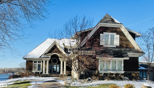80 feet of prime northwest facing lakeshore on Lower Prior Lake
