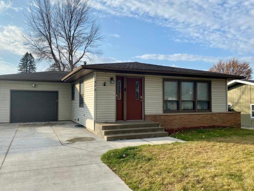 578 East Lane Street, Saint Charles, MN 55972