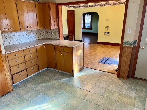 221 W Saxon Street, Ivanhoe, MN 56142