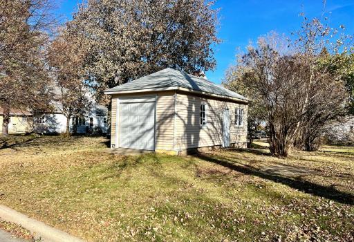 221 W Saxon Street, Ivanhoe, MN 56142