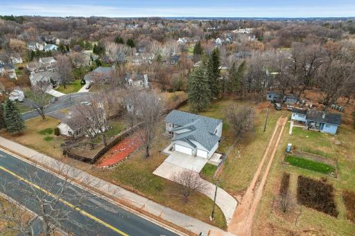 1214 Lake Lucy Road, Chanhassen, MN 55317