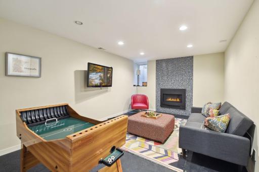 2721 W 28th Street, Minneapolis, MN 55416
