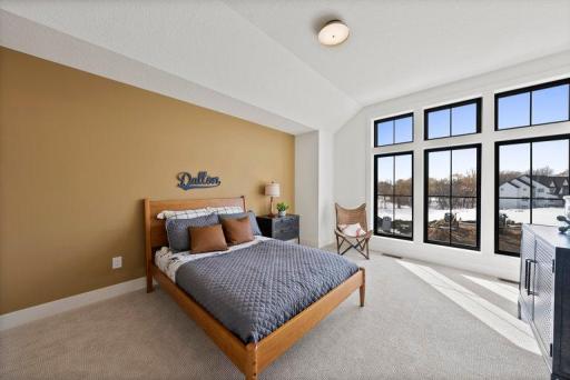 16920 46th Avenue N, Plymouth, MN 55446