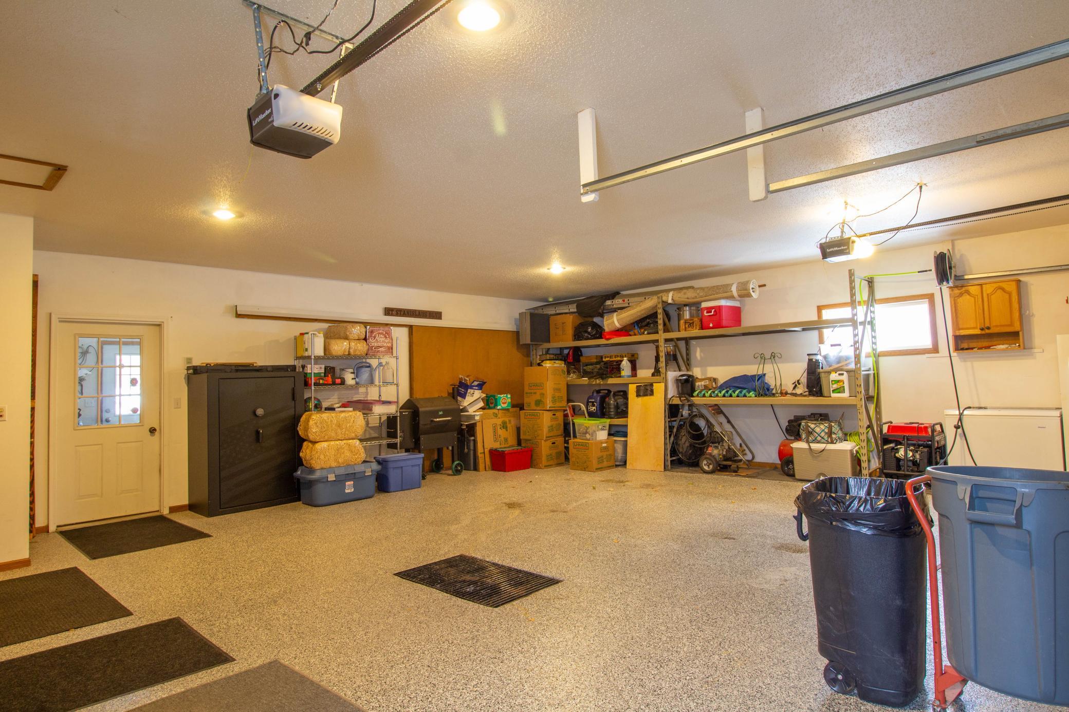 45 Heated Garage.jpg