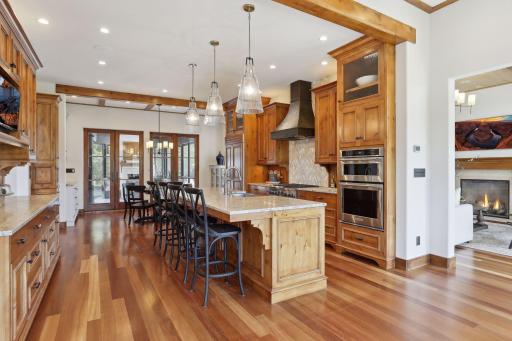 404 Mississippi River Boulevard S, Saint Paul, MN 55105