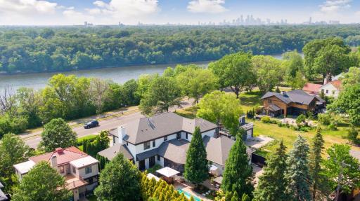 404 Mississippi River Boulevard S, Saint Paul, MN 55105