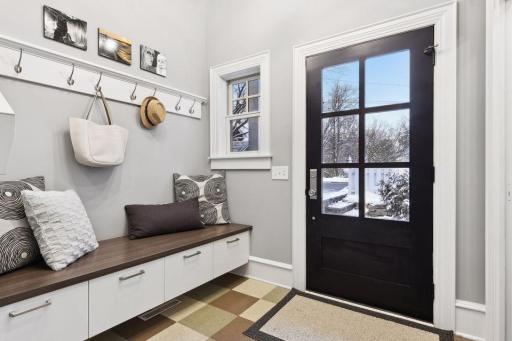 185 W Lake Street, Excelsior, MN 55331