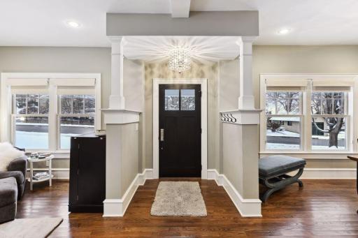 185 W Lake Street, Excelsior, MN 55331