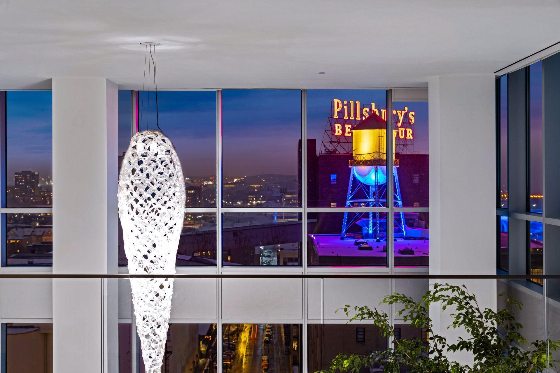 Watch the skyline transform as the sky changes throughout the day. The twinkling nighttime views of the city skyline and historic riverfront signs are mesmerizing.