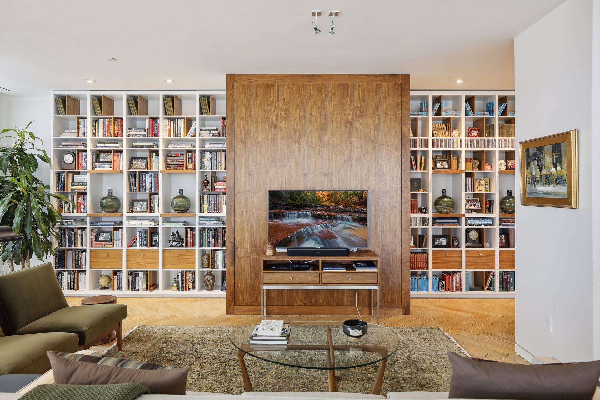 The views from the upper level living and bedroom areas are equally stunning.