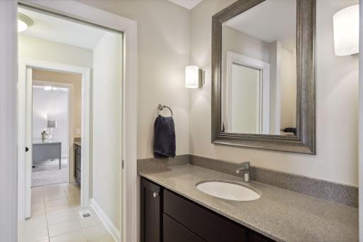 5905 Kellogg Avenue, Edina, MN 55424