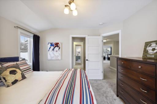 5905 Kellogg Avenue, Edina, MN 55424