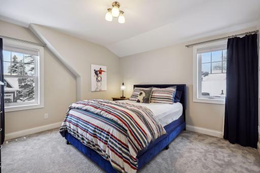 5905 Kellogg Avenue, Edina, MN 55424