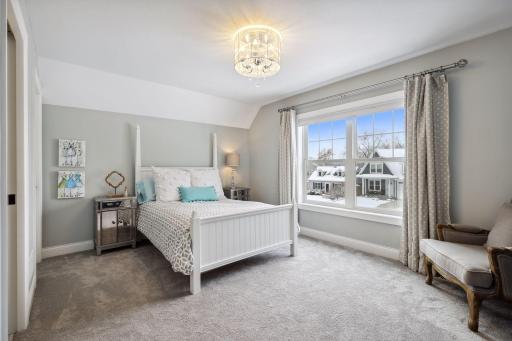 5905 Kellogg Avenue, Edina, MN 55424