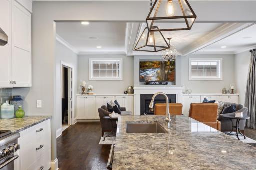 5905 Kellogg Avenue, Edina, MN 55424