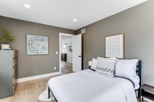 15249 Fairbanks Trail NE, Prior Lake, MN 55372