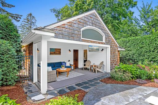4700 Eastwood Circle, Minnetonka, MN 55345