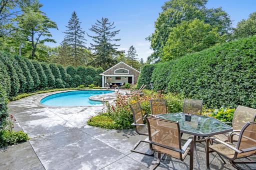 4700 Eastwood Circle, Minnetonka, MN 55345