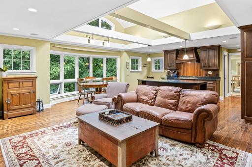 4700 Eastwood Circle, Minnetonka, MN 55345